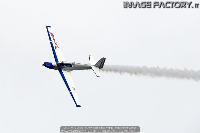2019-10-12 Linate Airshow 02363 Blue Voltige - Motoalianti Fournier.jpg
